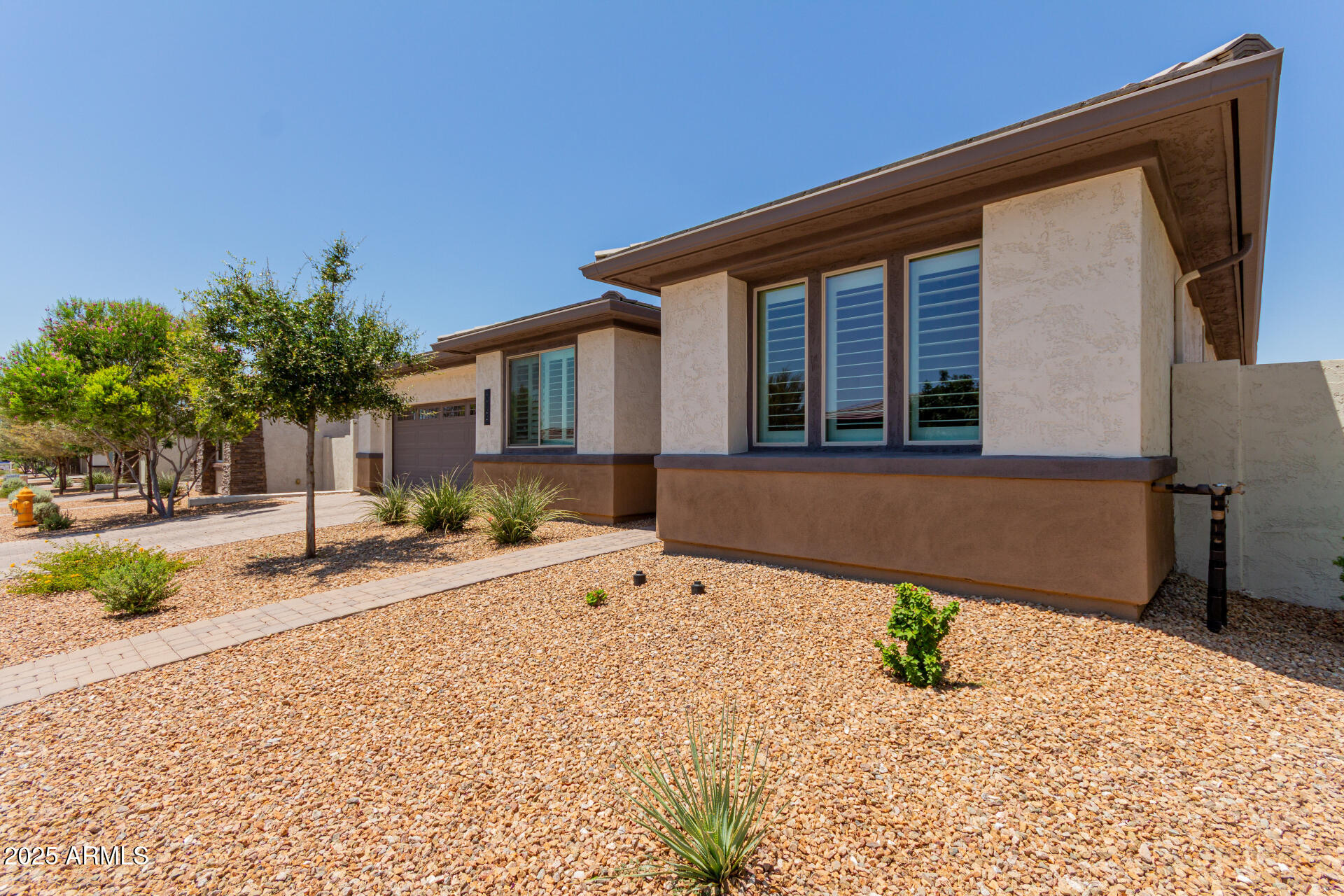 Homes 1 1166 W SILVER CREEK Lane
