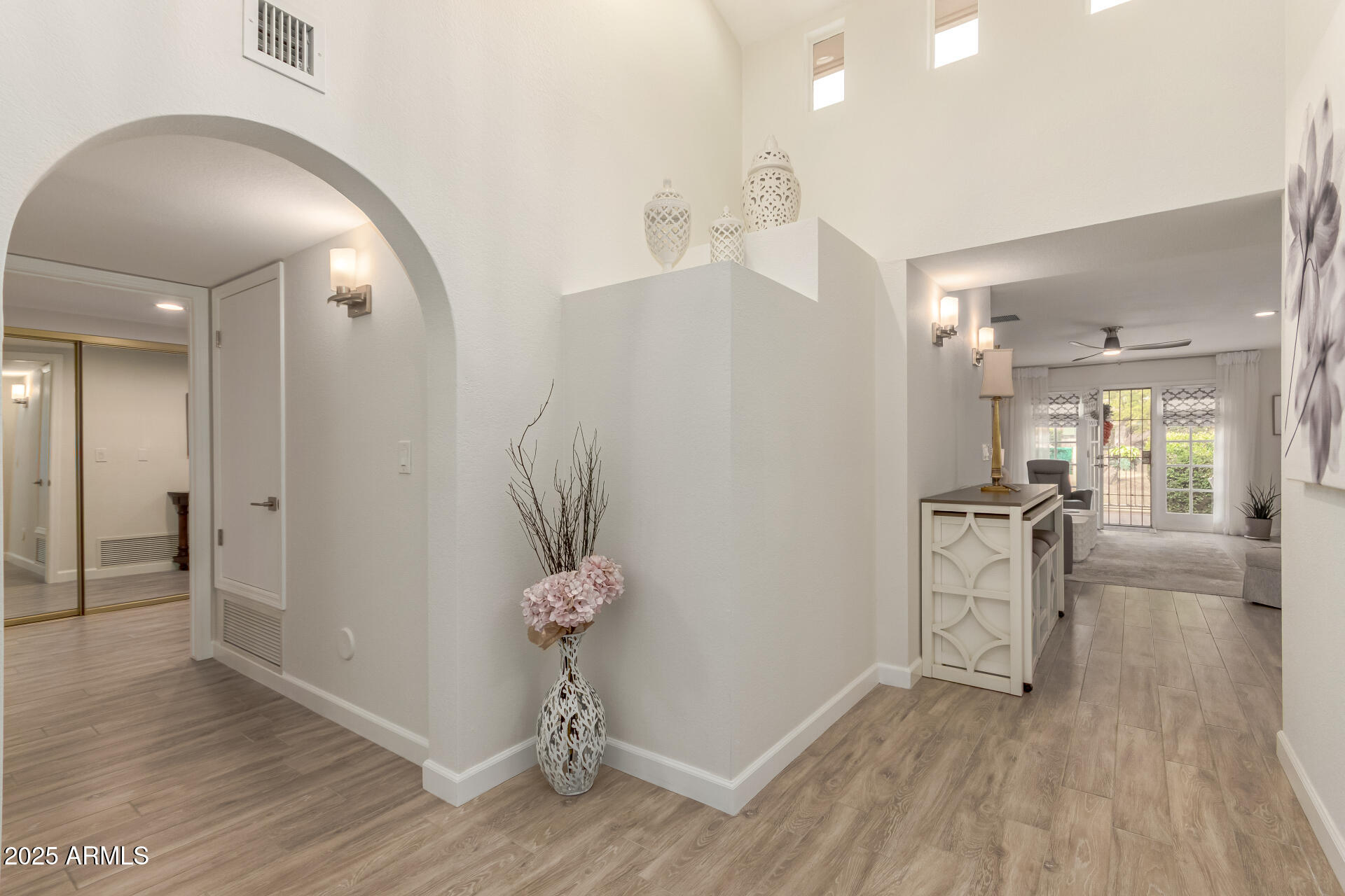 6228 E AIRE LIBRE Lane