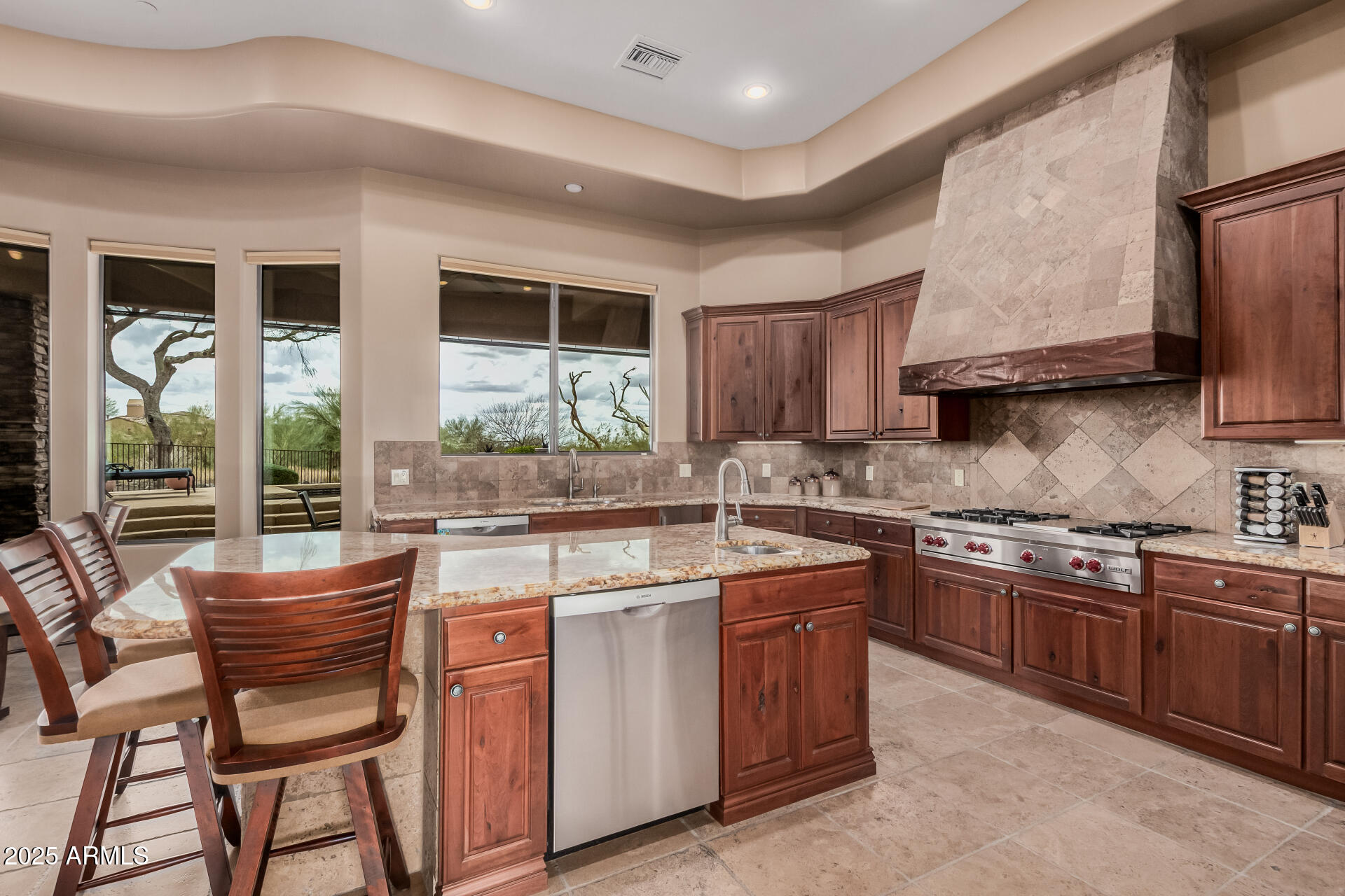 7013 E SUMMIT TRAIL Circle