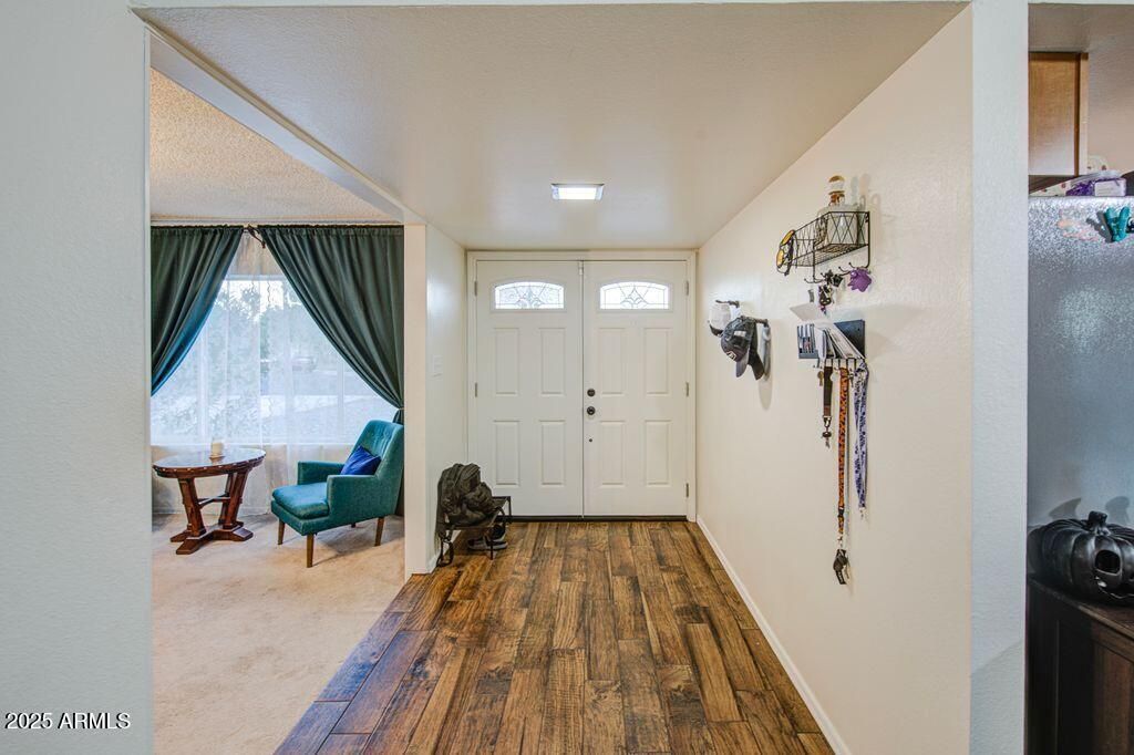 Photo of 5039 W Mercer Lane, Glendale, AZ 85304 (MLS # 6925667)