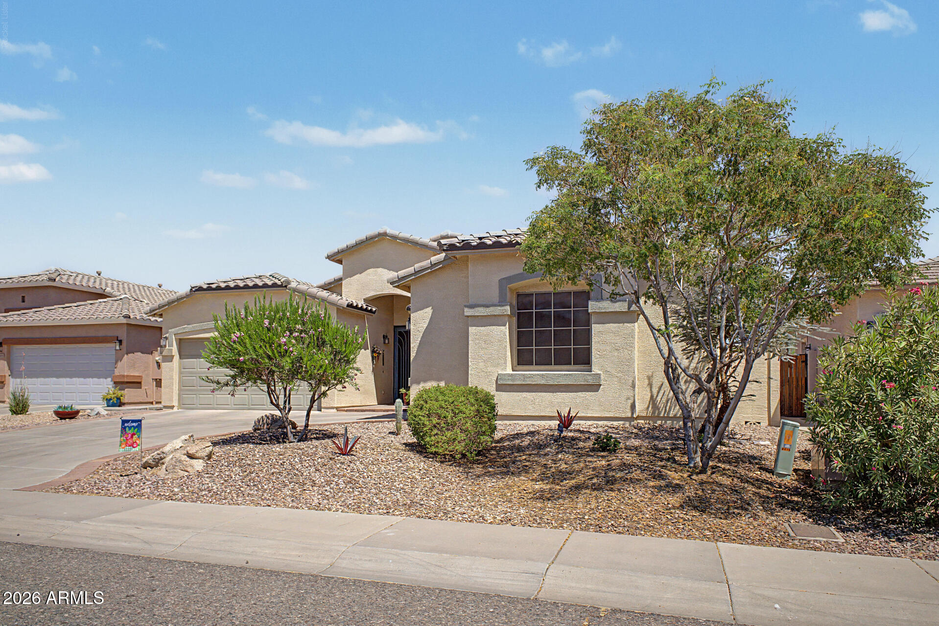 6415 W STRAIGHT ARROW Lane