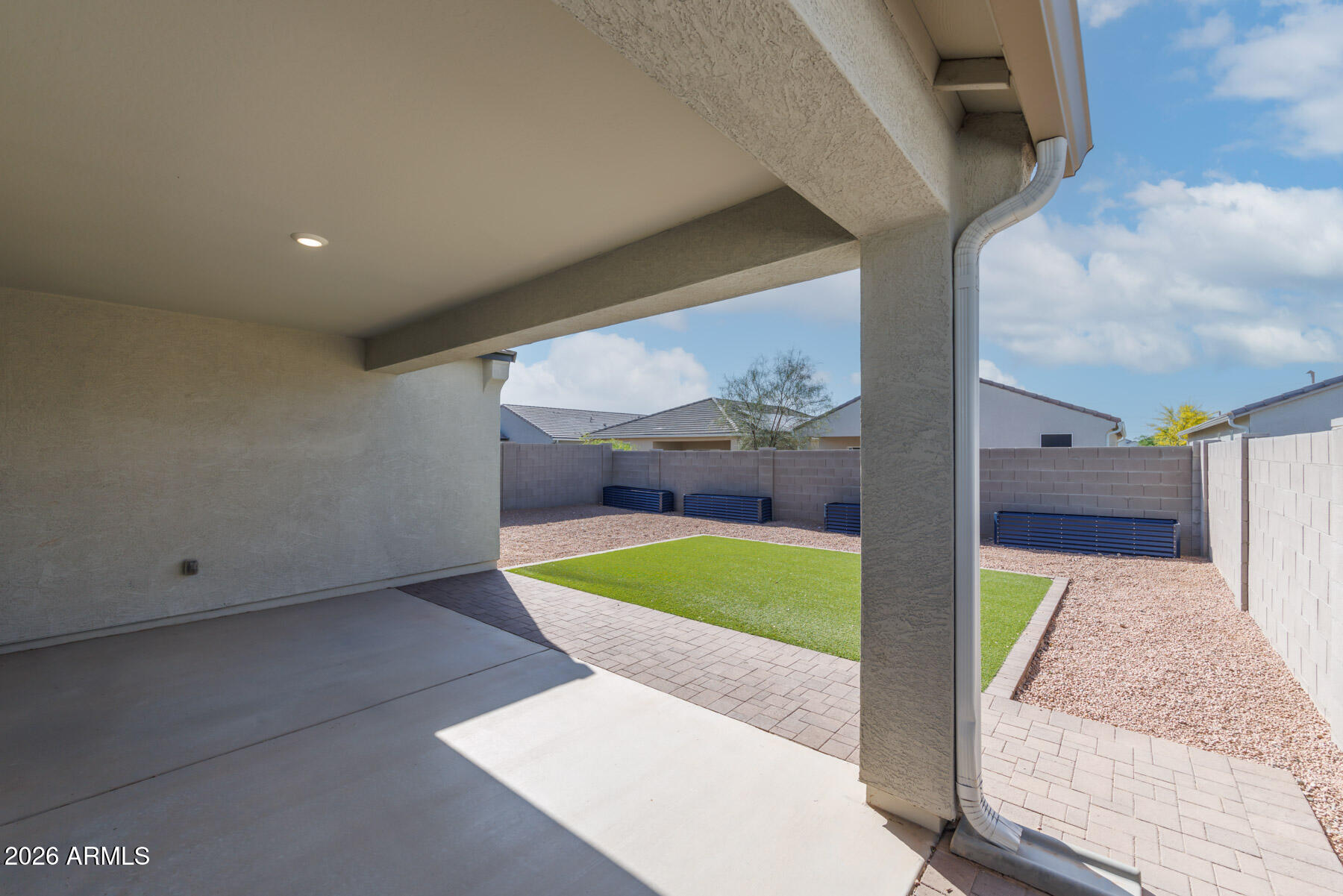 CRESTFIELD MANOR AT ARIZONA FARMS VILLAGE PAR 5 - Residential