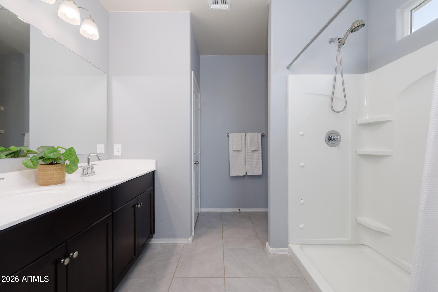 CRESTFIELD MANOR AT ARIZONA FARMS VILLAGE PAR 5 - Residential