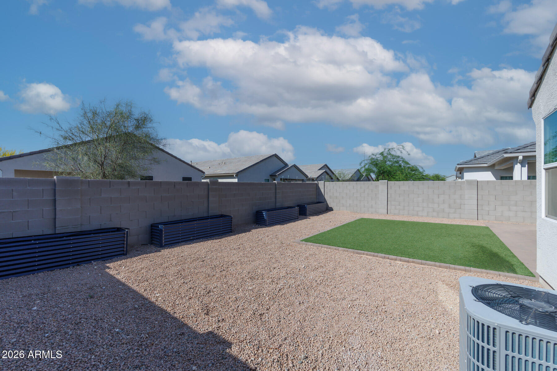 CRESTFIELD MANOR AT ARIZONA FARMS VILLAGE PAR 5 - Residential