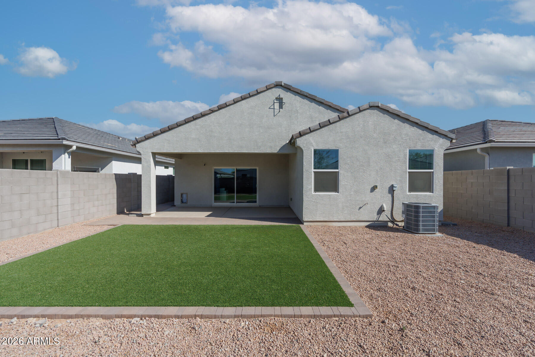 CRESTFIELD MANOR AT ARIZONA FARMS VILLAGE PAR 5 - Residential