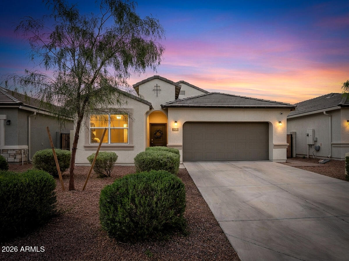 CRESTFIELD MANOR AT ARIZONA FARMS VILLAGE PAR 5 - Residential