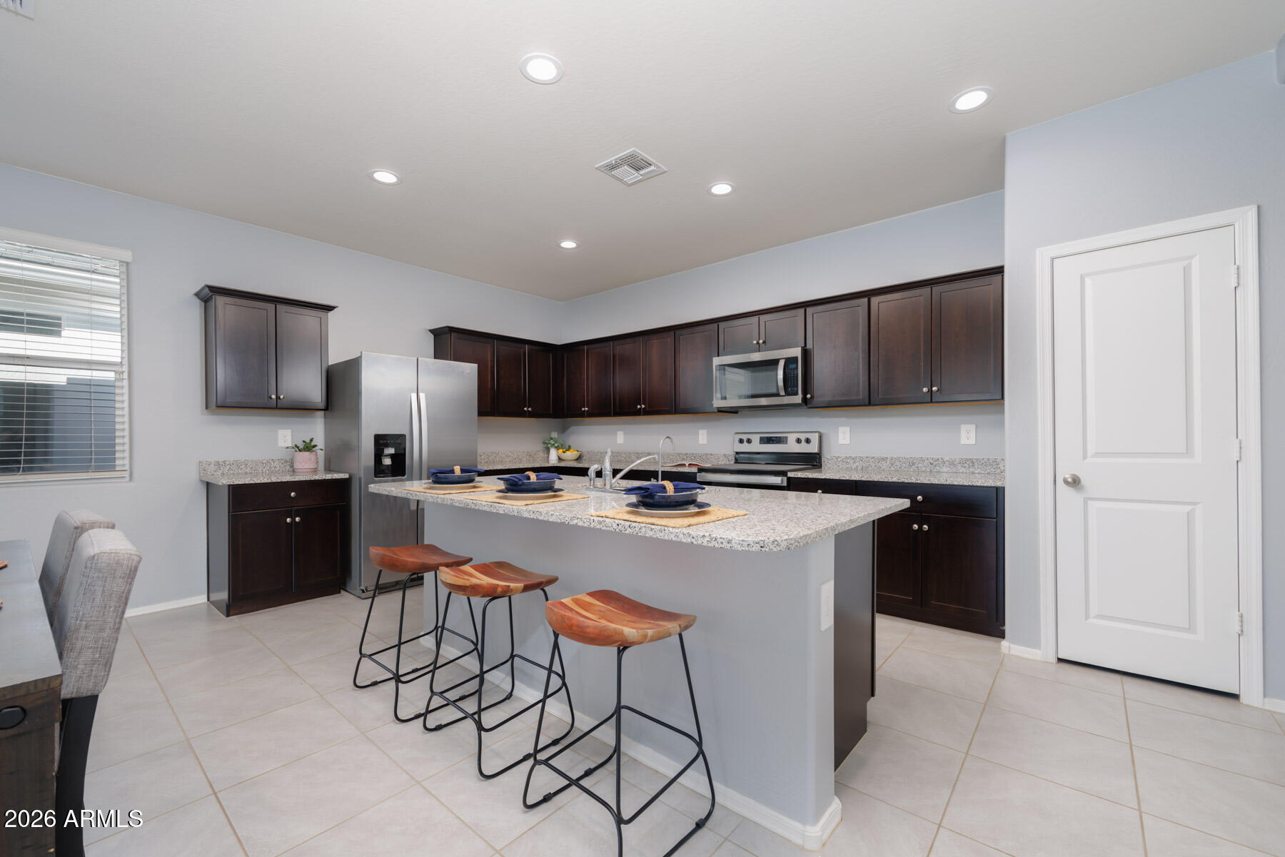 CRESTFIELD MANOR AT ARIZONA FARMS VILLAGE PAR 5 - Residential