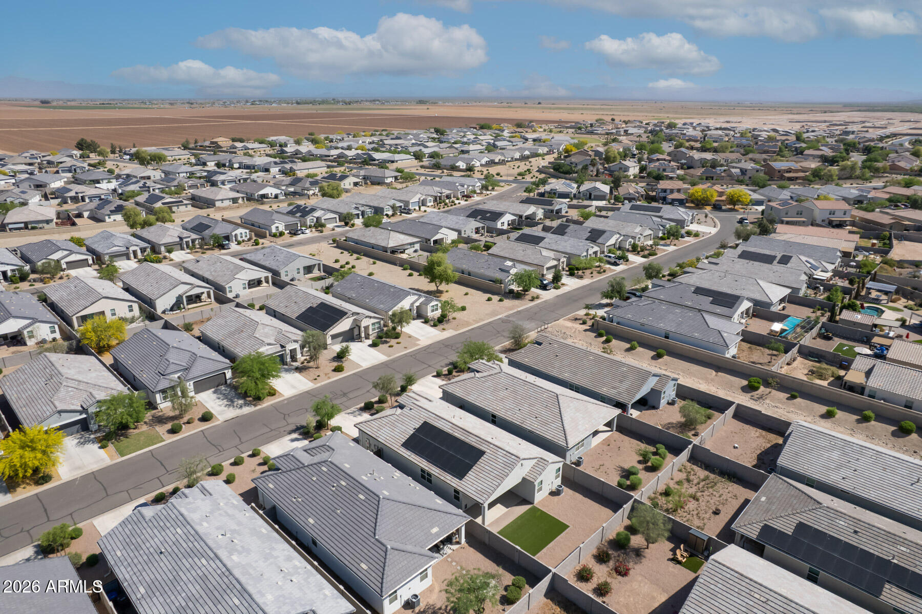 CRESTFIELD MANOR AT ARIZONA FARMS VILLAGE PAR 5 - Residential