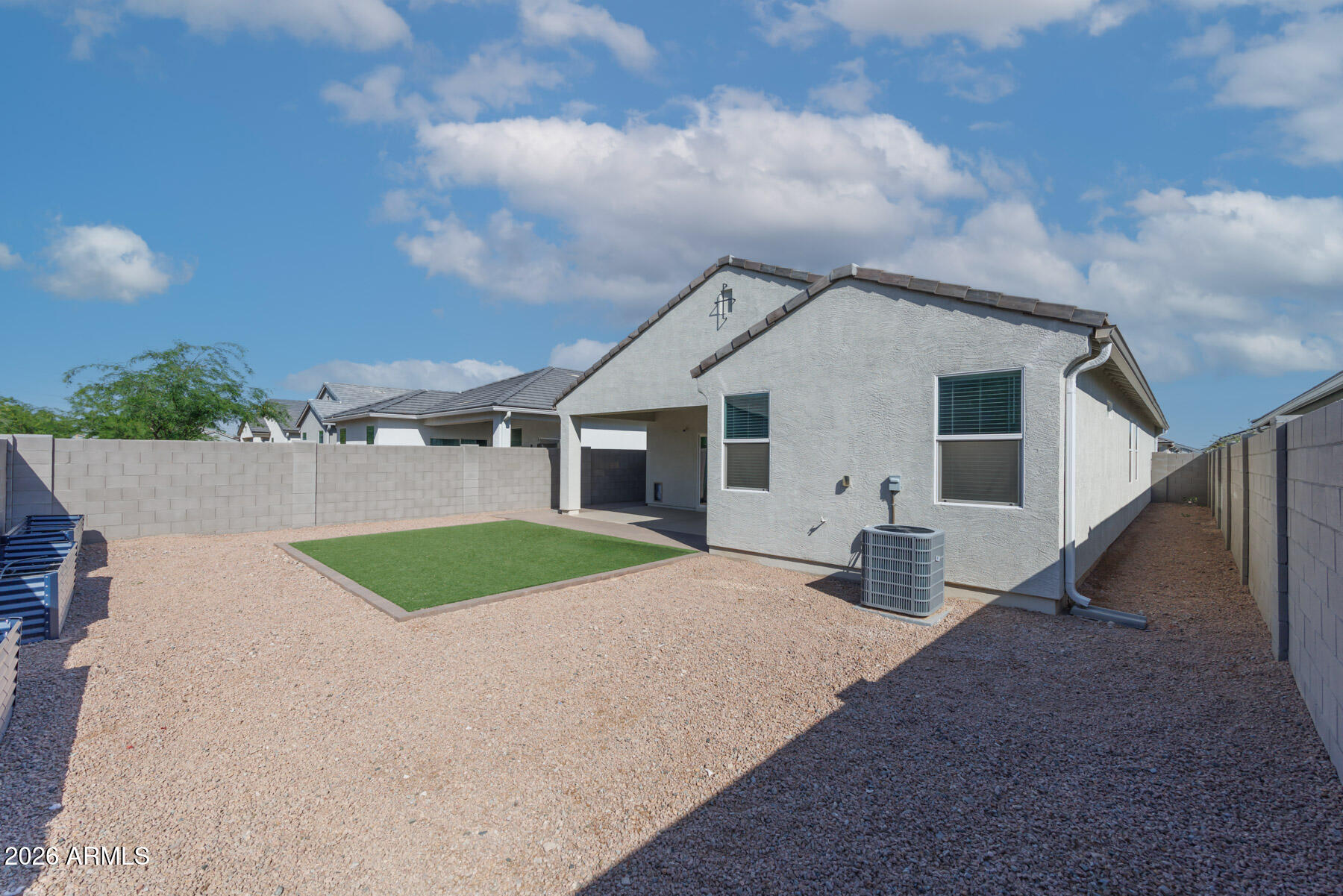 CRESTFIELD MANOR AT ARIZONA FARMS VILLAGE PAR 5 - Residential