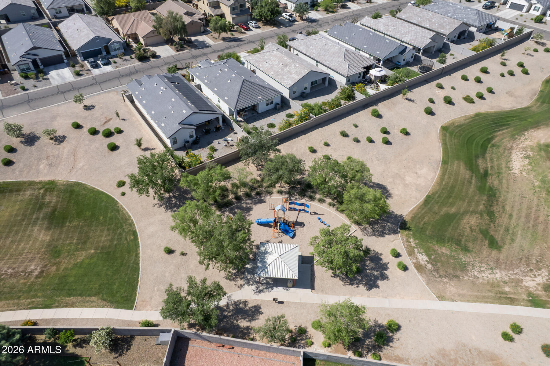 CRESTFIELD MANOR AT ARIZONA FARMS VILLAGE PAR 5 - Residential