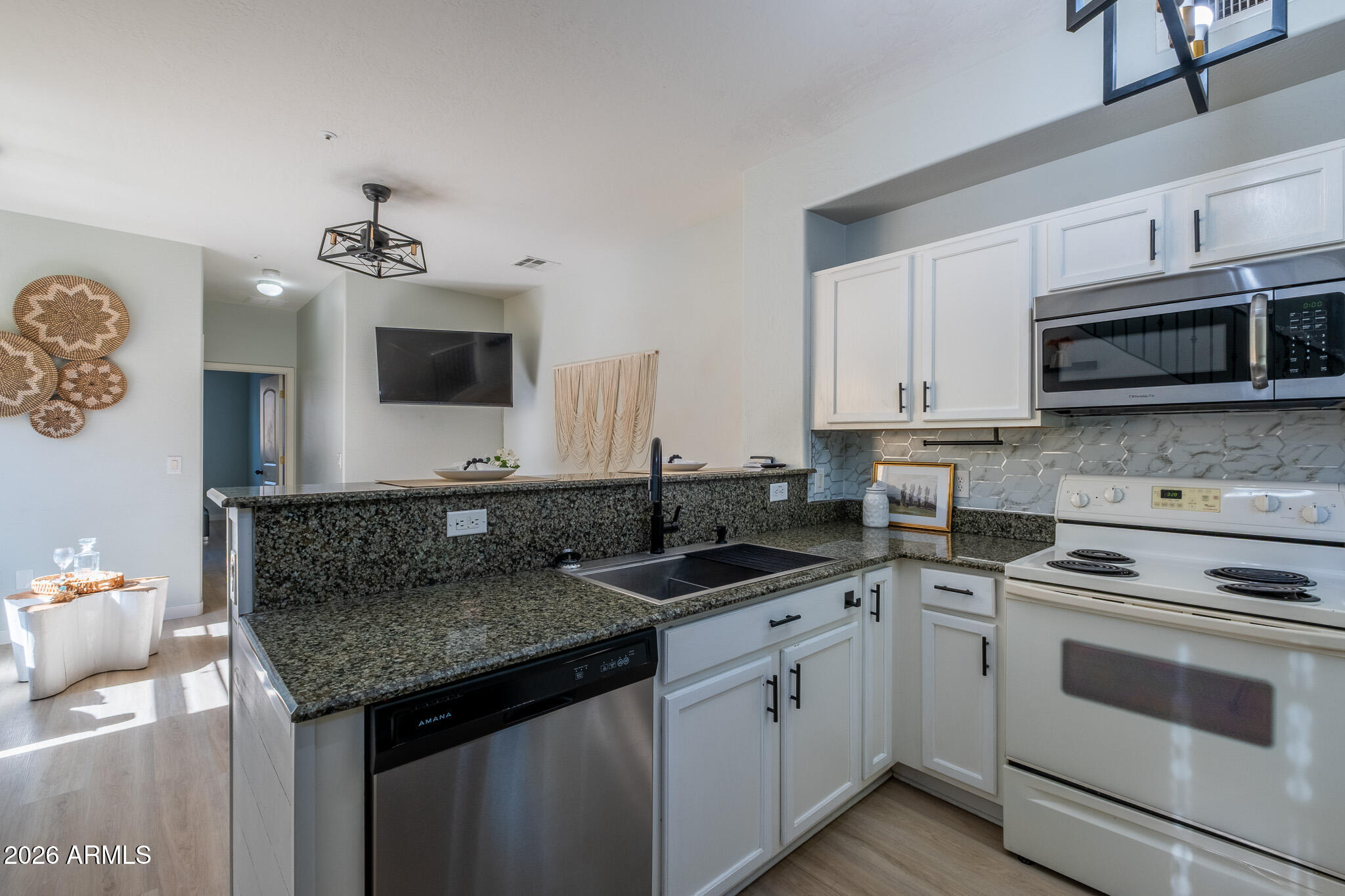 GARDENS PARCEL 5 CONDOMINIUM AMD - Residential