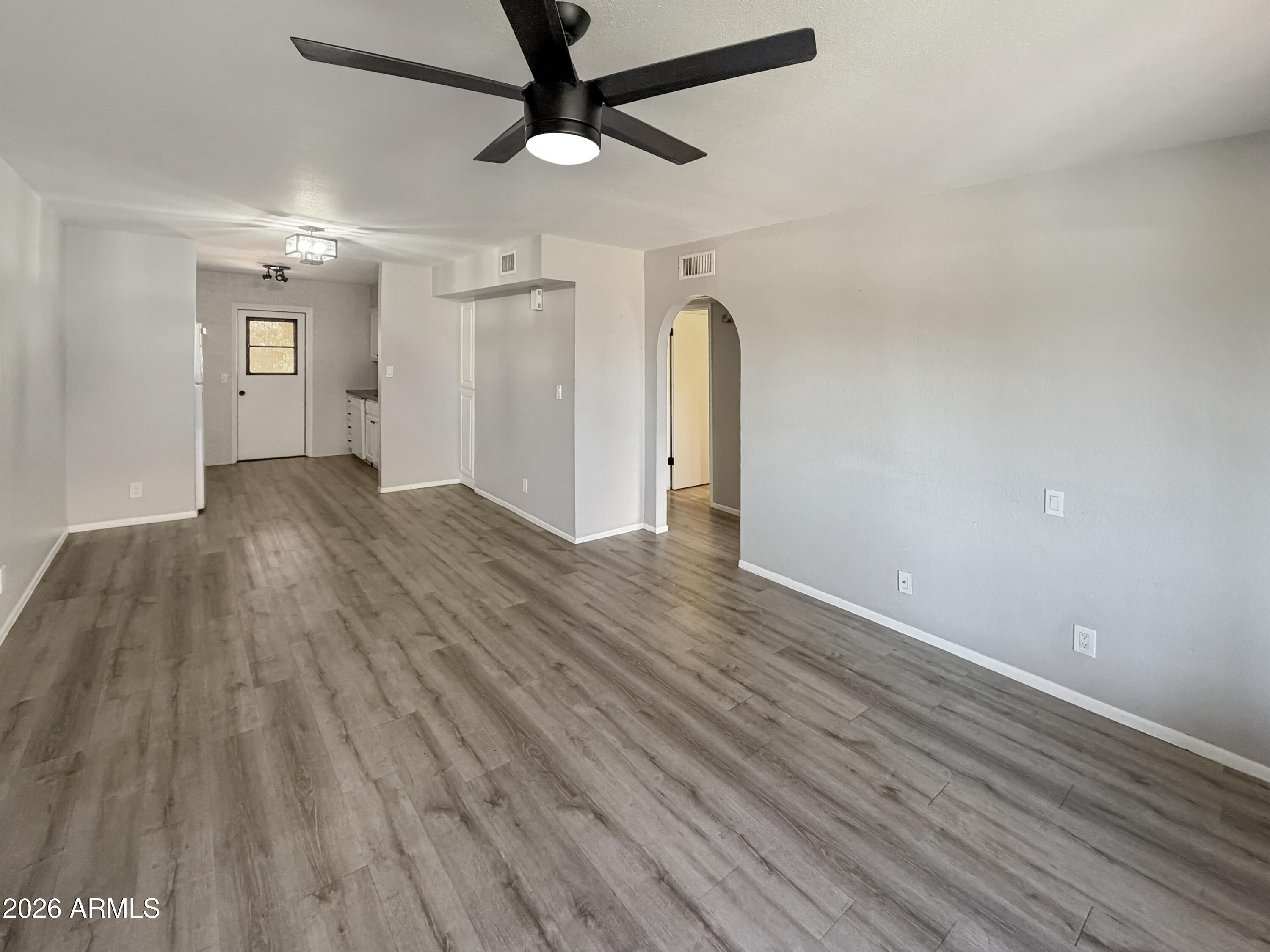 12635 N LA MONTANA Drive N 6