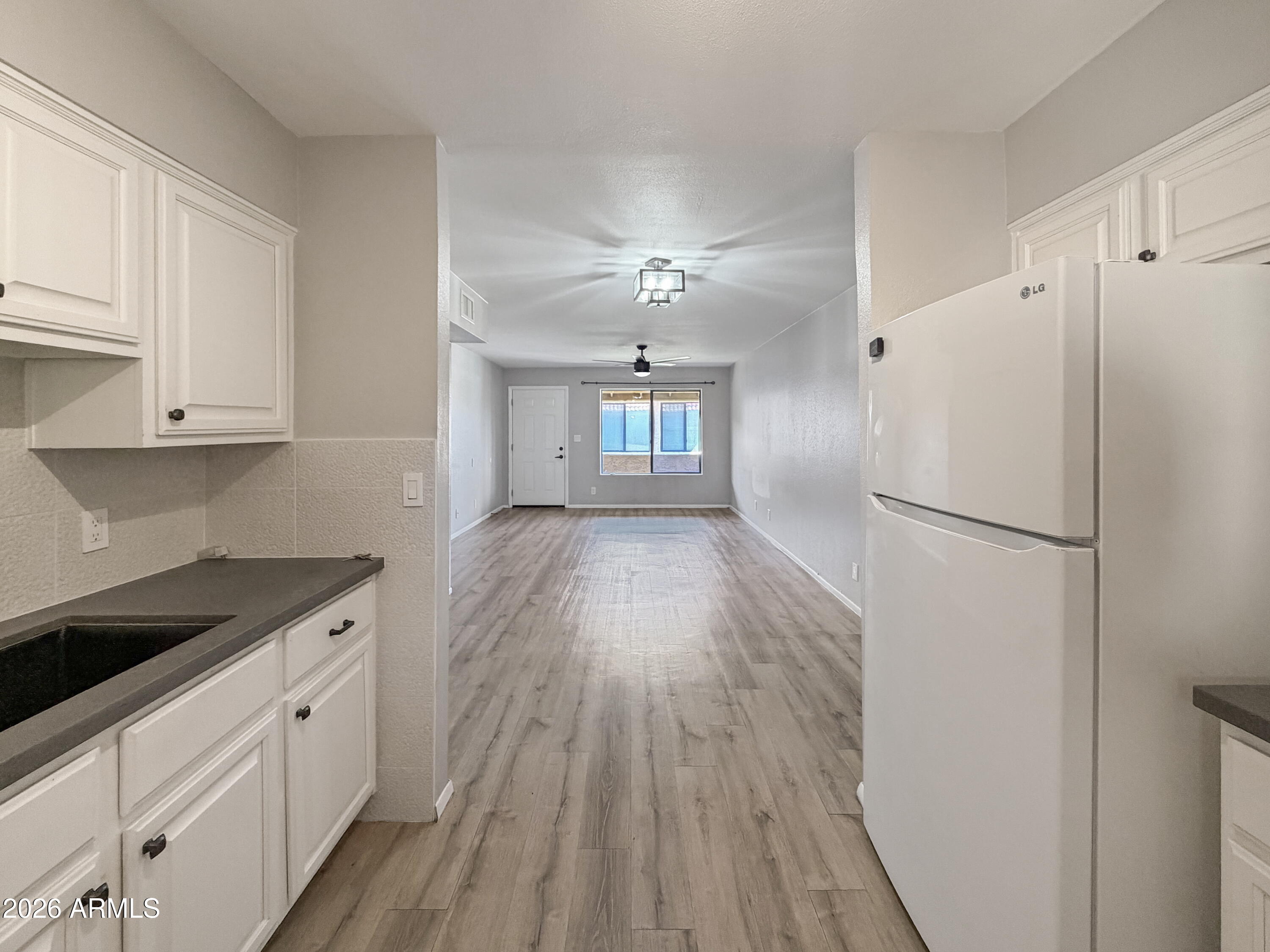 12635 N LA MONTANA Drive N 6