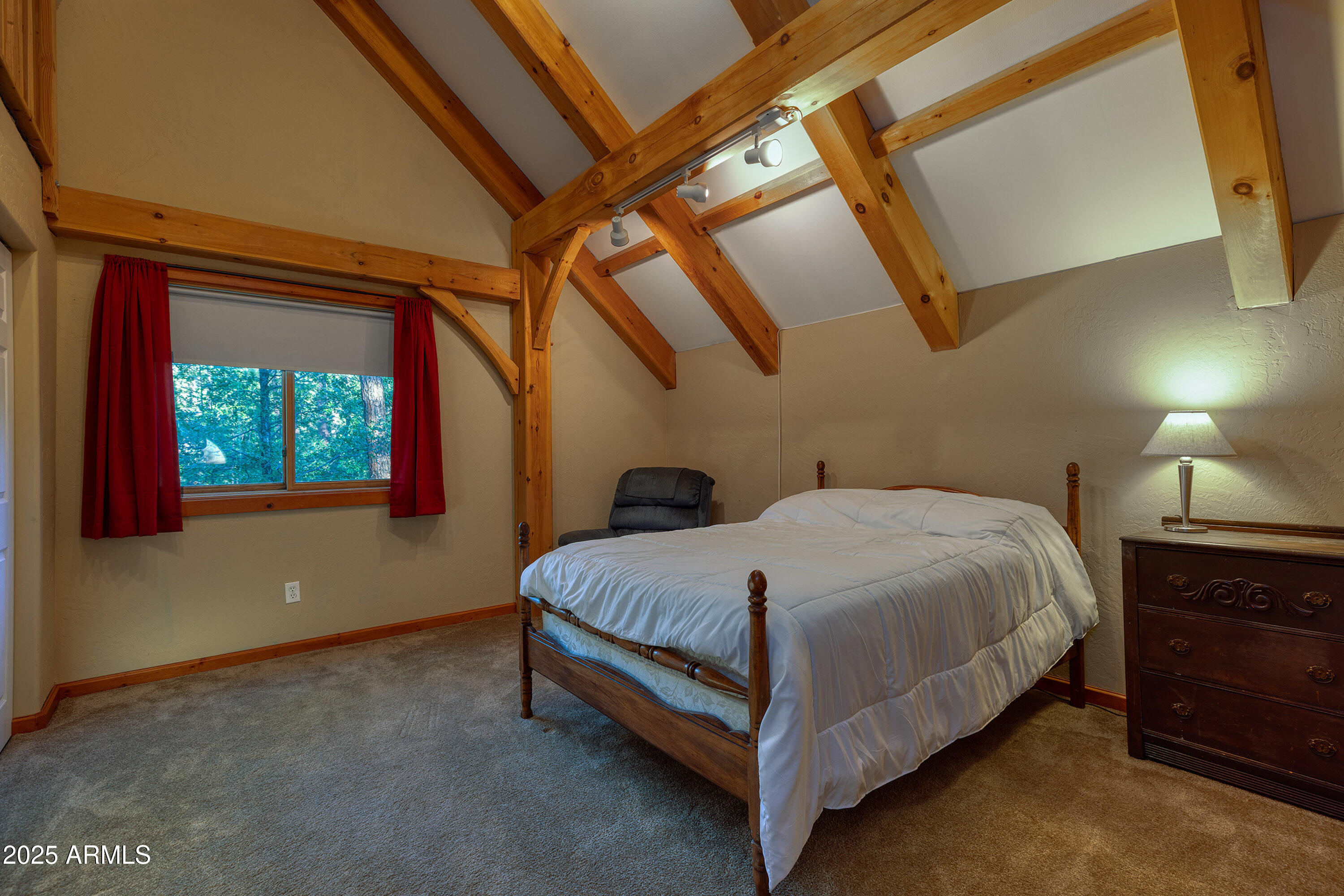 Seneca Pines - Residential