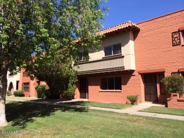 Photo 1 of 14 — 2869 E FAIRMOUNT Avenue, Phoenix, AZ 85016