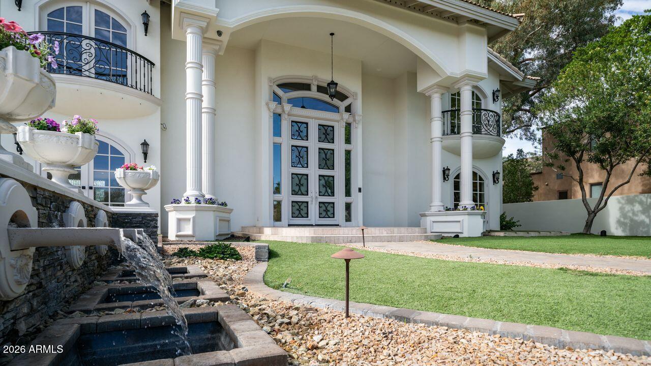 12240 S HONAH LEE Court