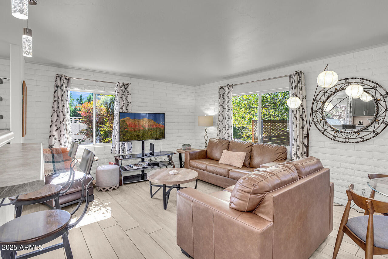 510 Sunset Lane