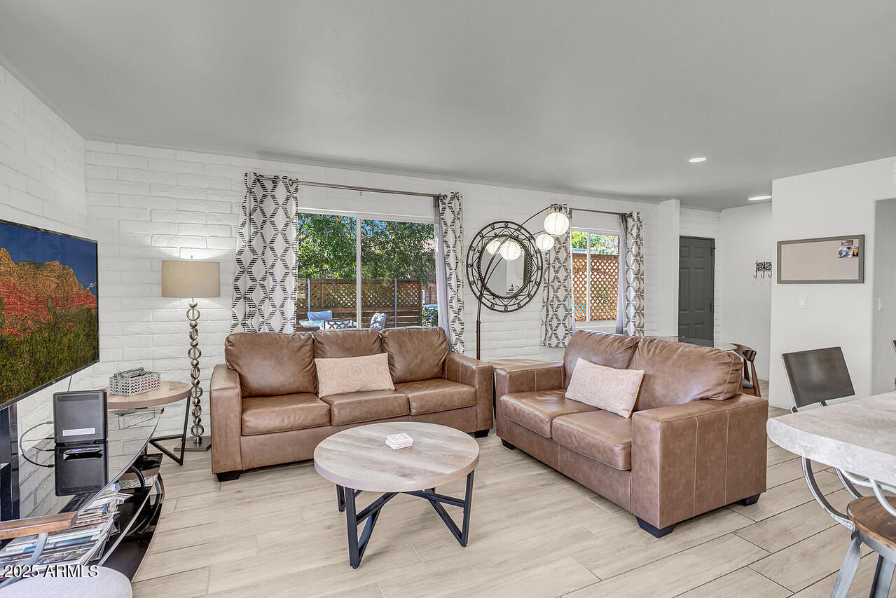 510 Sunset Lane