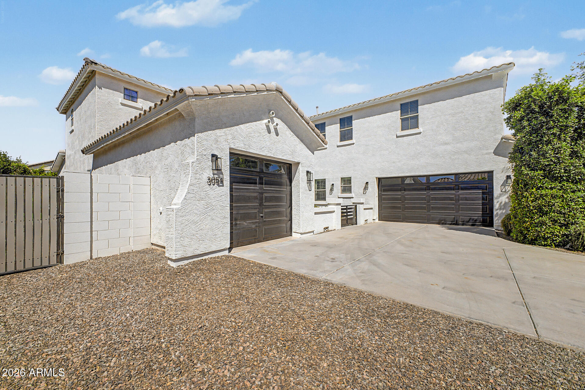 3054 E KINGBIRD Drive