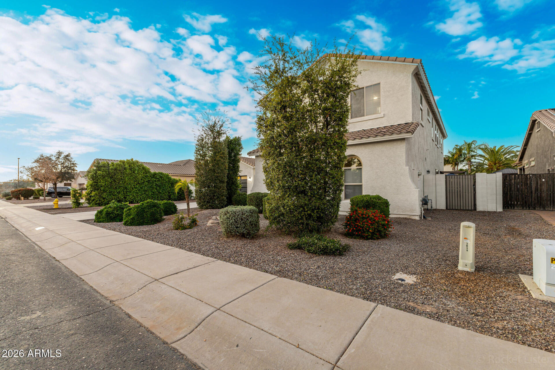 3054 E KINGBIRD Drive