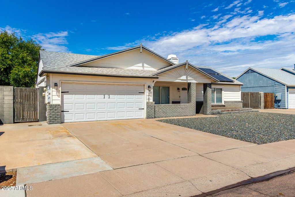 Photo of 5228 W Aster Drive, Glendale, AZ 85304 (MLS # 6922353)