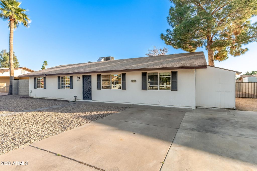 Photo of 8111 E Jerome Avenue, Mesa, AZ 85209 (MLS # 6977897)