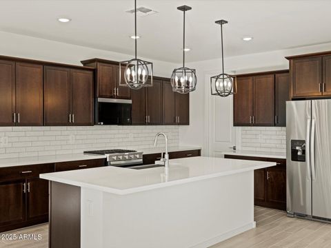 15995 W PRICKLY PEAR Trail Surprise AZ 85387