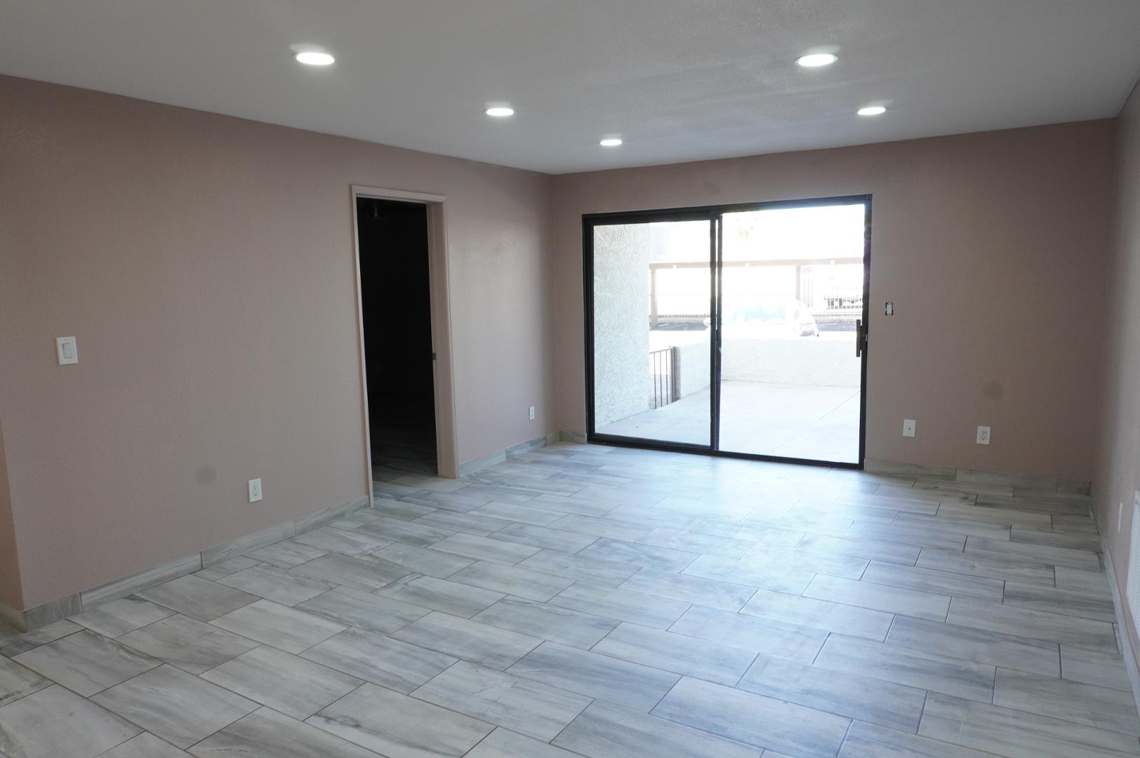 10444 N 69th Street Apt 107