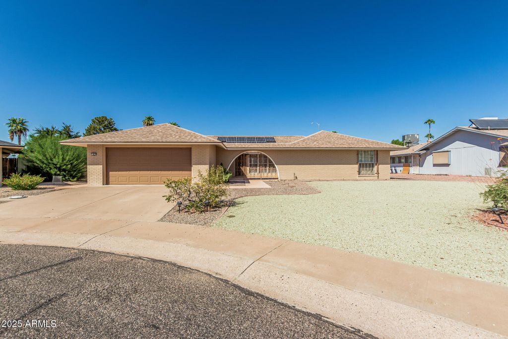 Photo of 9870 W Comstock Court, Sun City, AZ 85373 (MLS # 6929562)