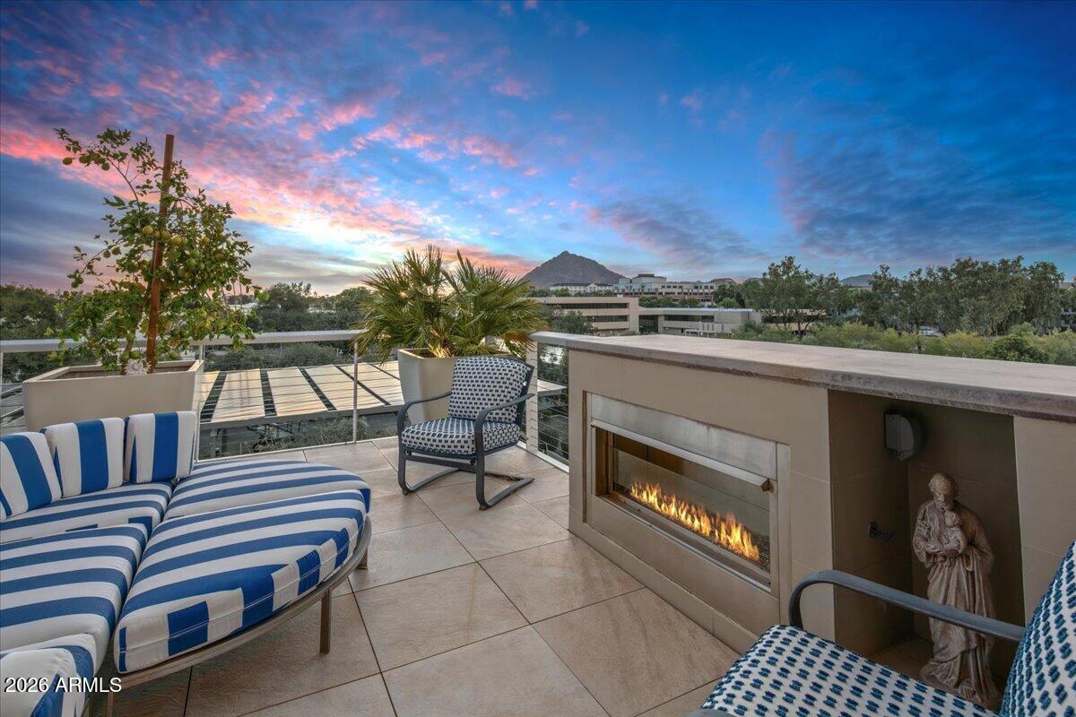 7502 E MAIN Street 4003