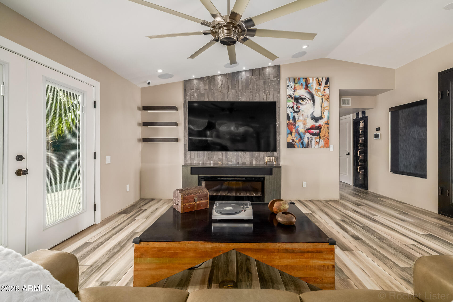 6515 W VILLA THERESA Drive