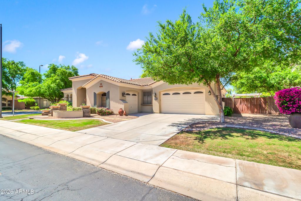 Photo of 2290 S Emerson Place, Chandler, AZ 85286 (MLS # 7009250)
