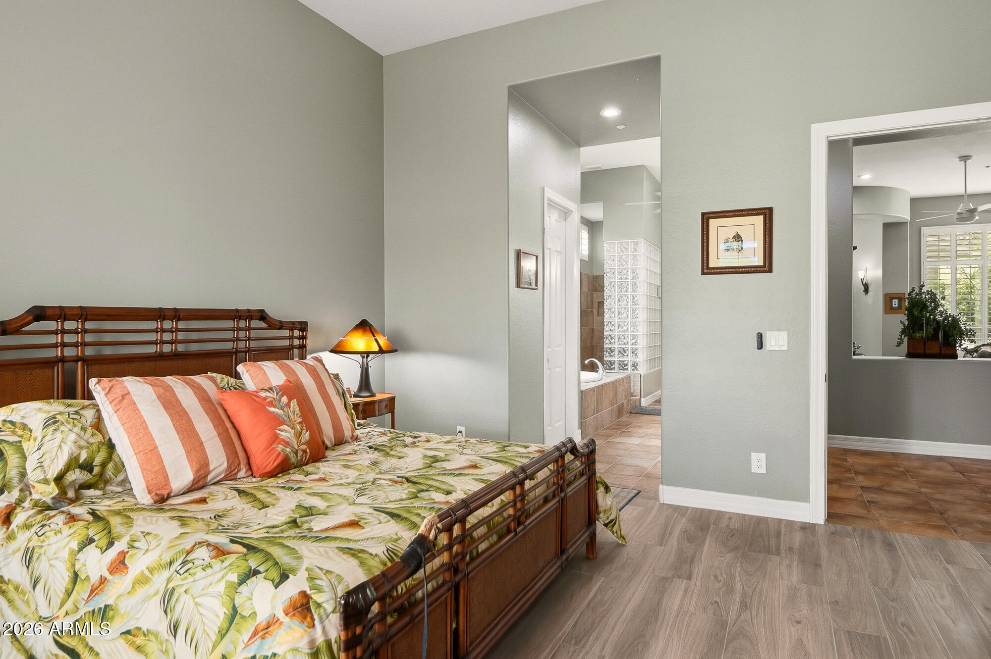 ANTHEM UNIT 24 - Residential
