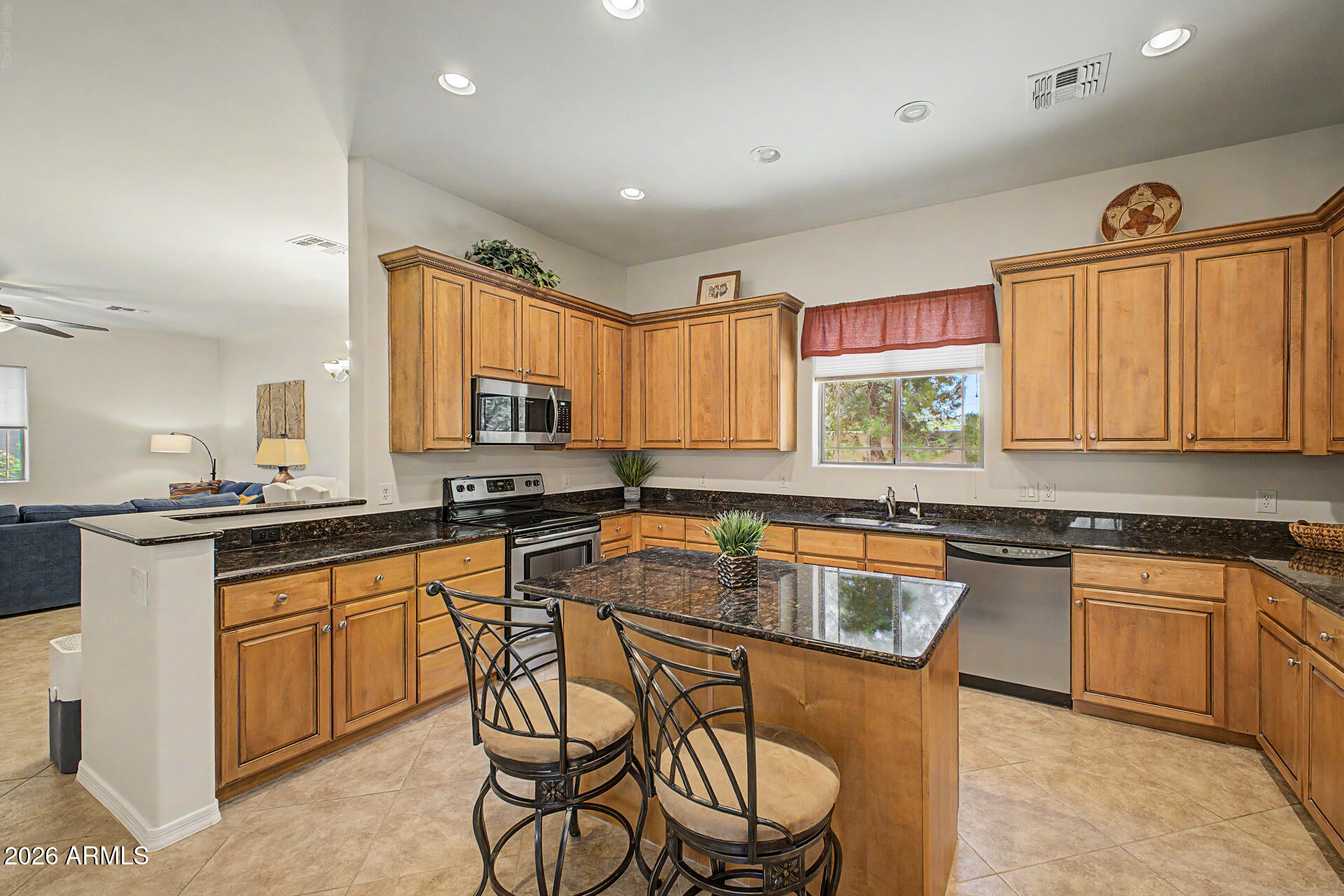 6202 E MCKELLIPS Road Unit 3