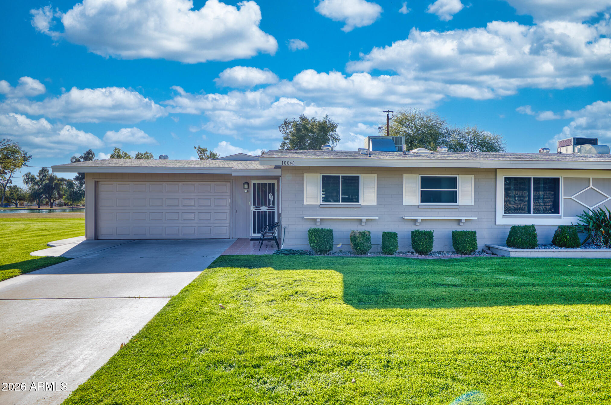 10046 W LAKEVIEW Circle N