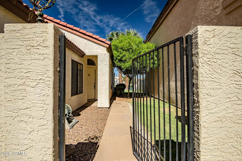Photo of 238 S Lakeview Boulevard, Chandler, AZ 85225 (MLS # 7045540)