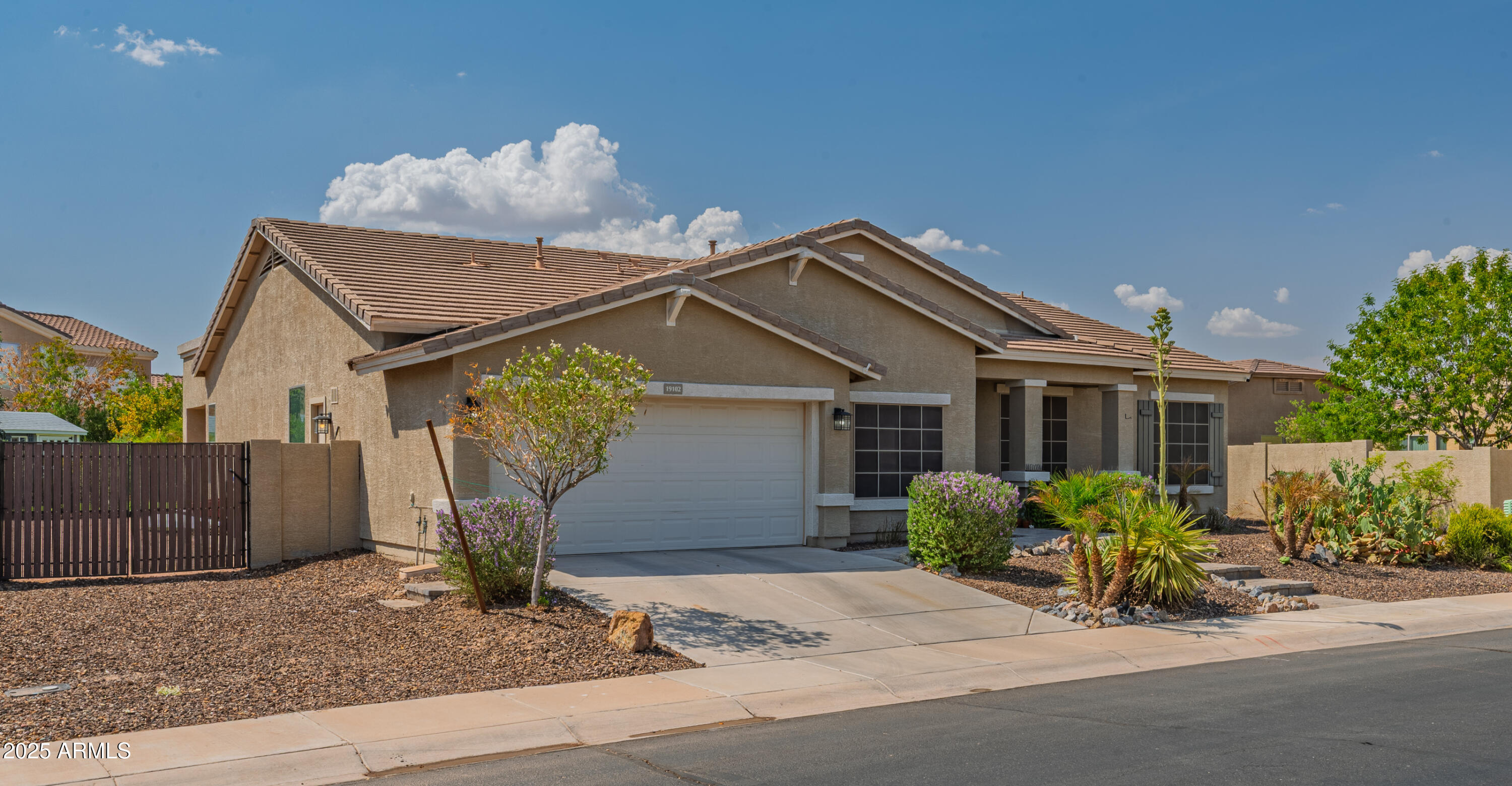 19102 N FALCON Lane