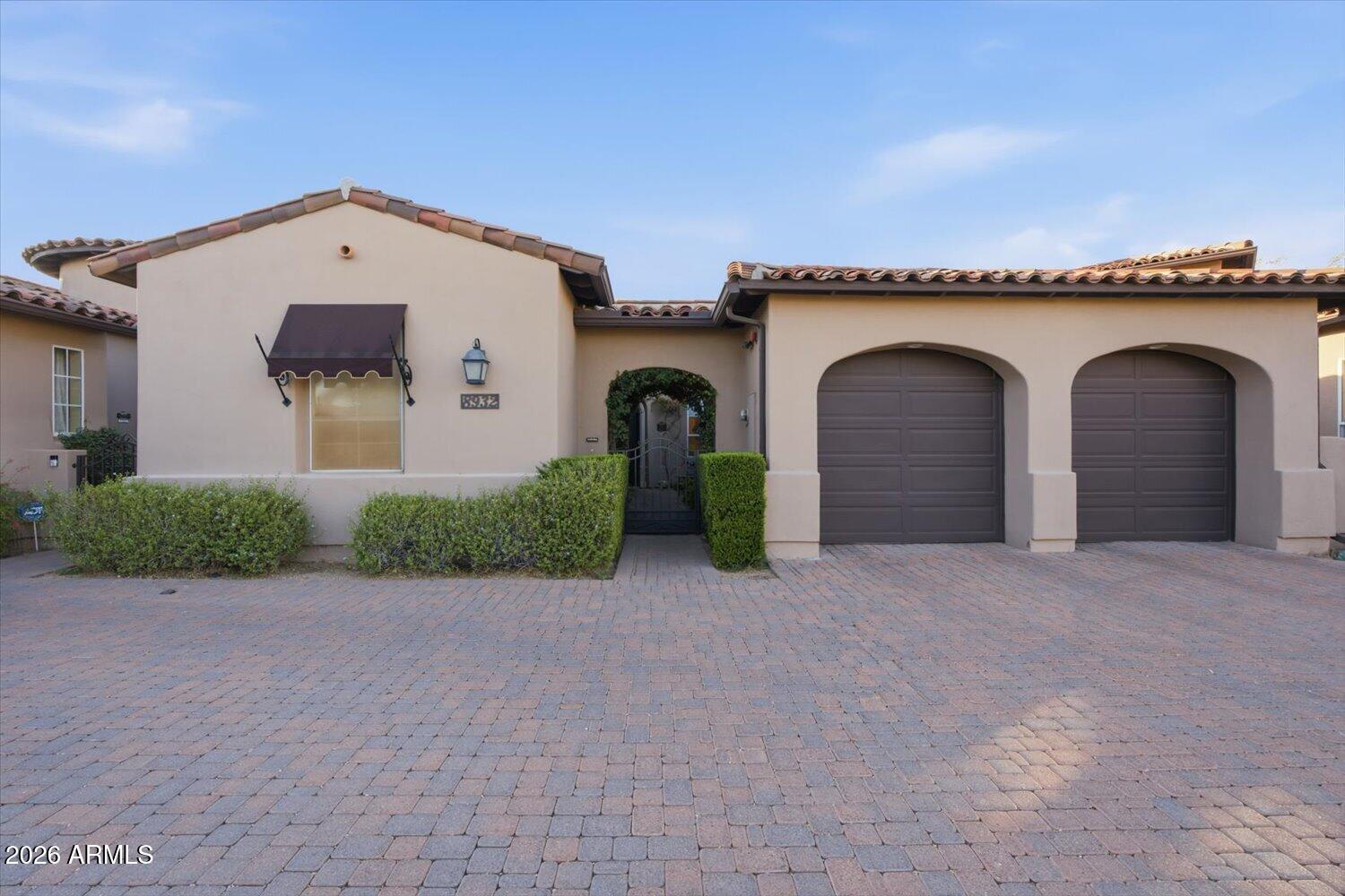 8932 E MOUNTAIN SPRING Road