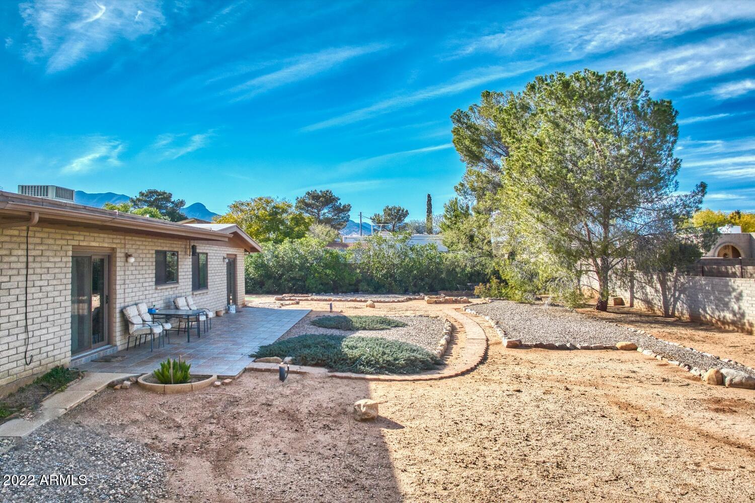 TOWN & COUNTRY ESTATES UNIT 11 - Residential