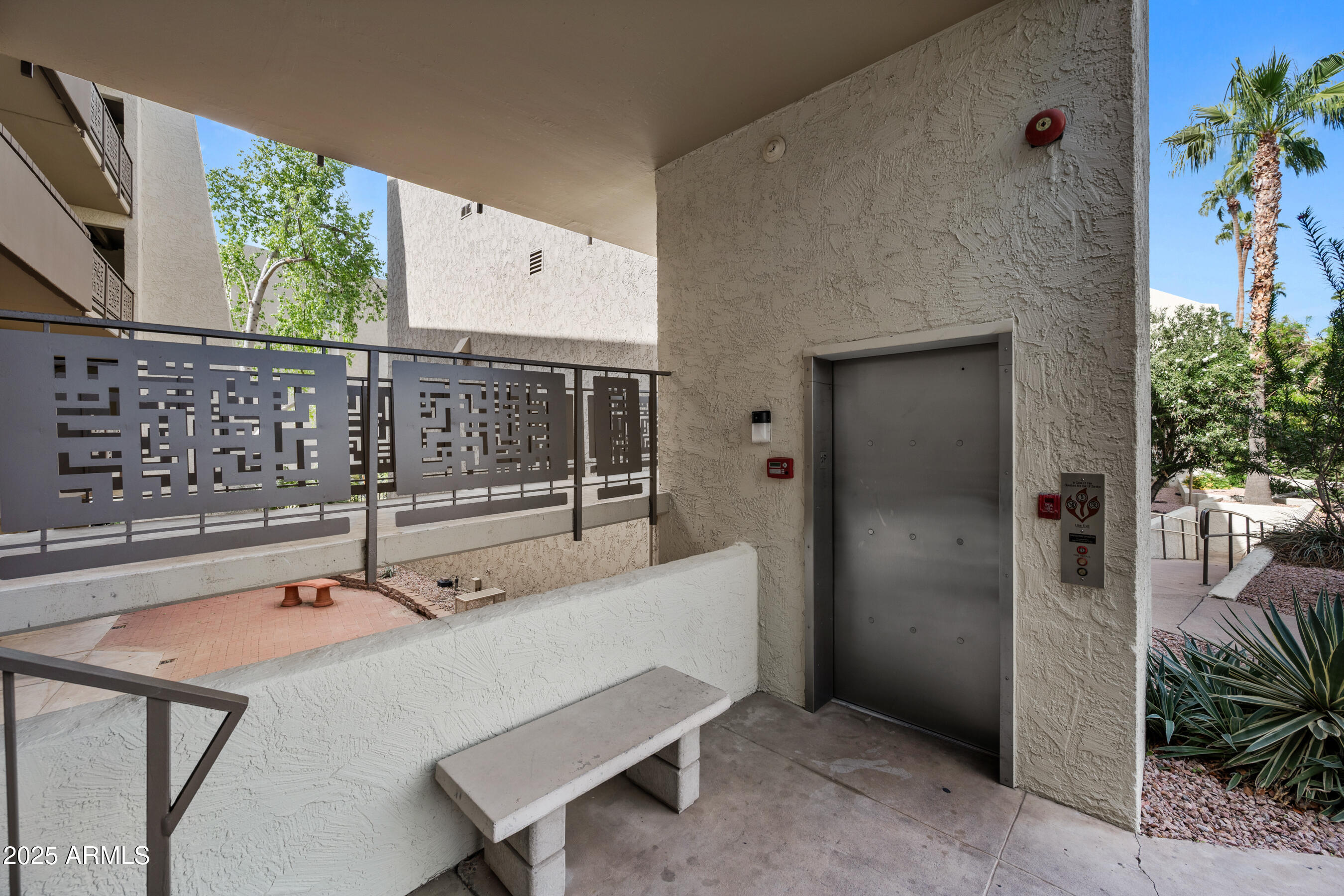 7625 E CAMELBACK Road B215