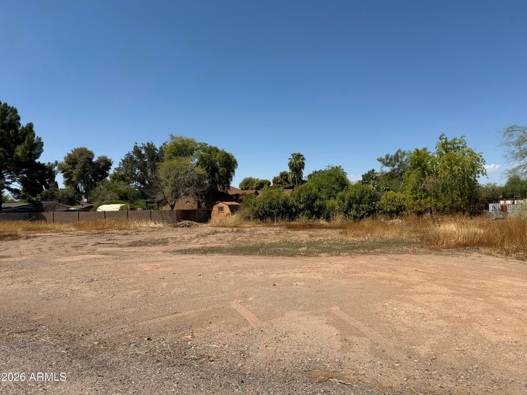 Photo of 1605 E Chandler Boulevard #26, Chandler, AZ 85225 (MLS # 7075051)