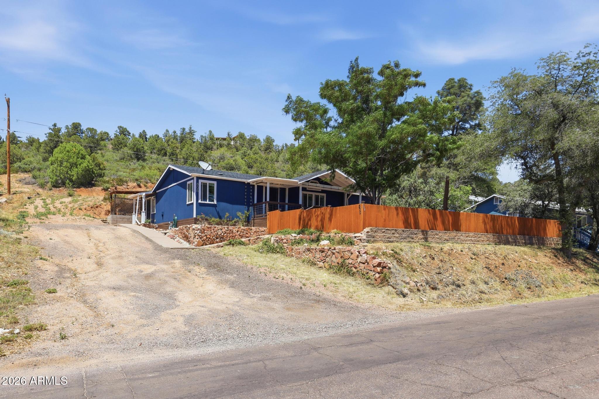 508 W FRONTIER Street