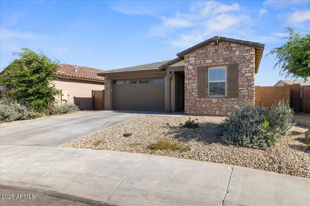 19447 W MARIPOSA Drive
