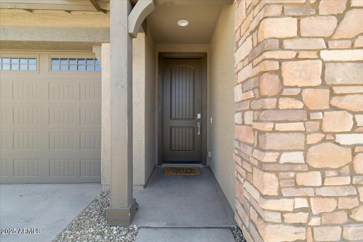 19447 W MARIPOSA Drive