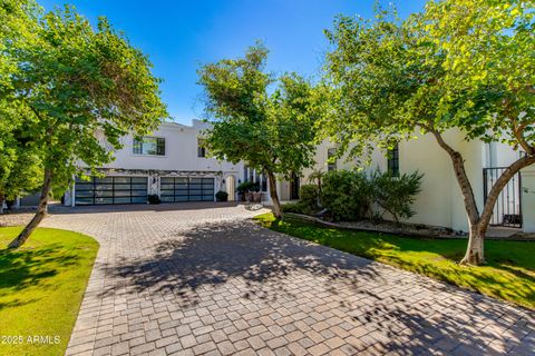 4725 N LAUNFAL Avenue Phoenix AZ 85018