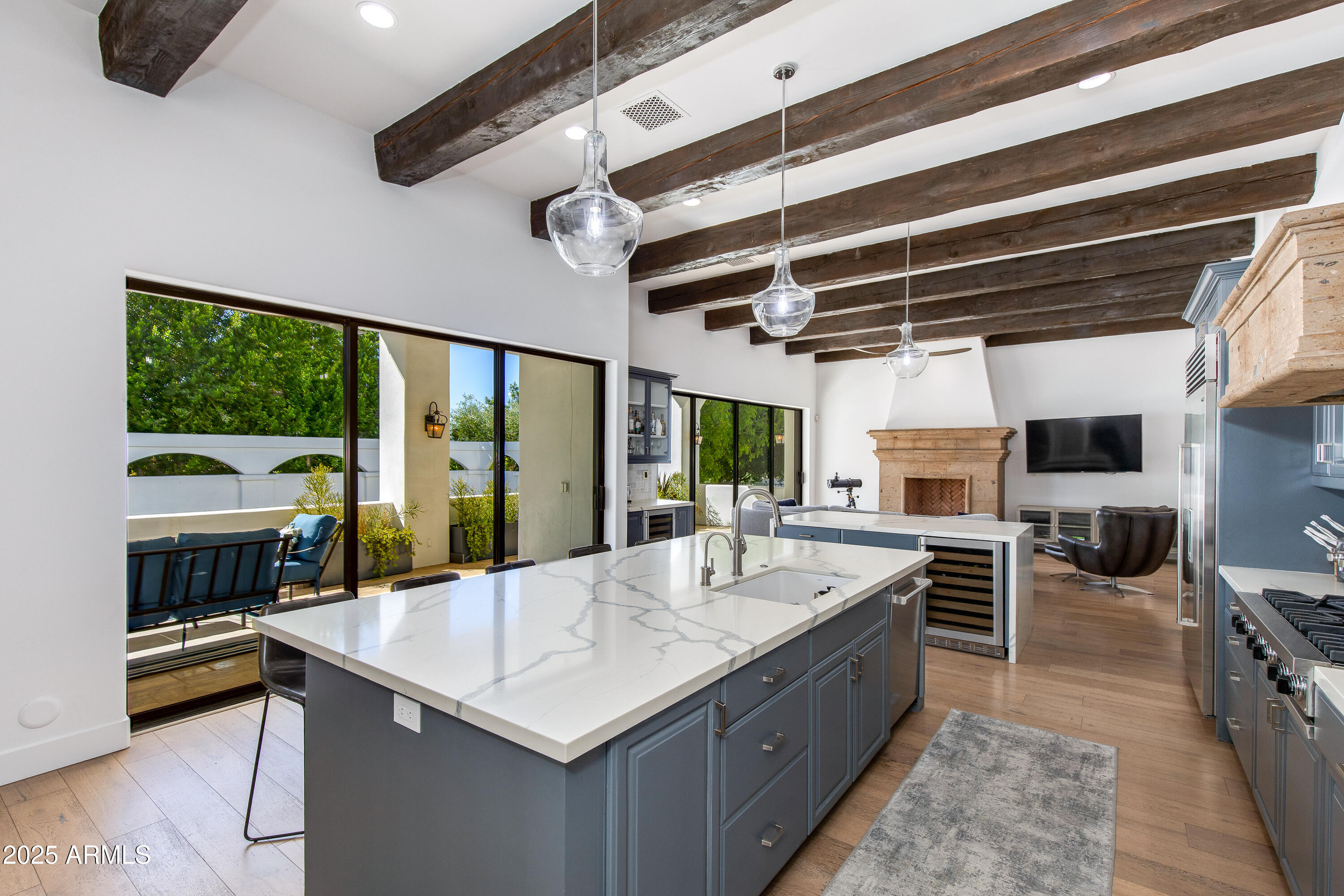 4725 N LAUNFAL Avenue