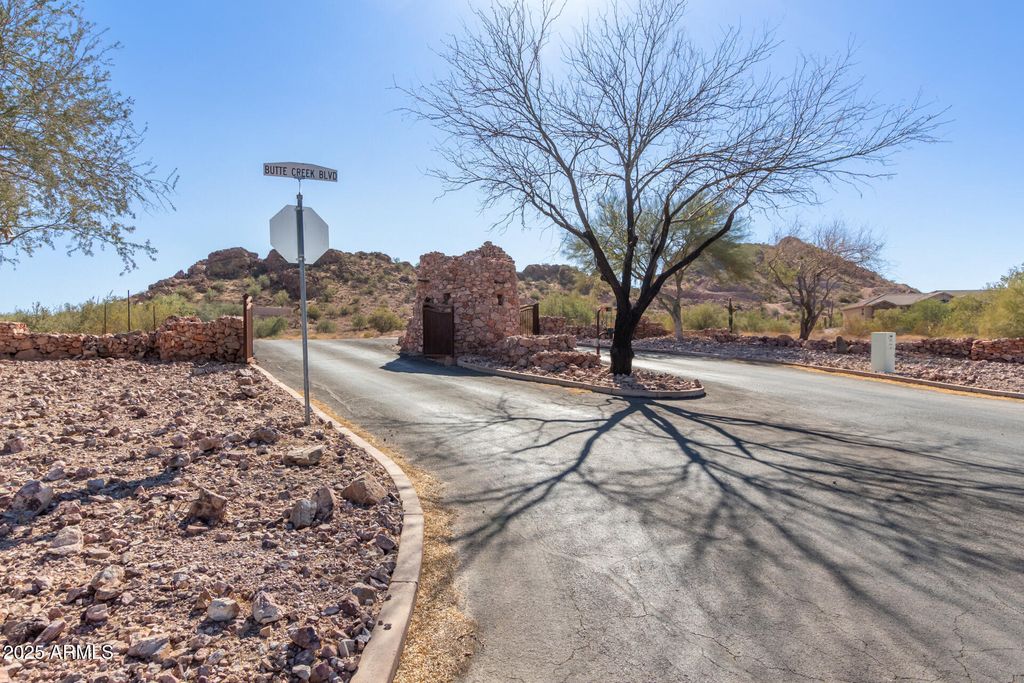 Photo of 26547 N El Pedregal Circle #8, Queen Creek, AZ 85144 (MLS # 6827558)