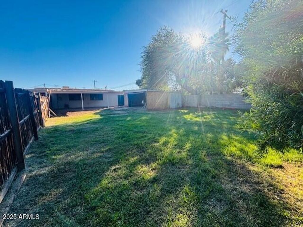 Photo of 1910 N 25th Pl Place #0, Phoenix, AZ 85008 (MLS # 6940857)