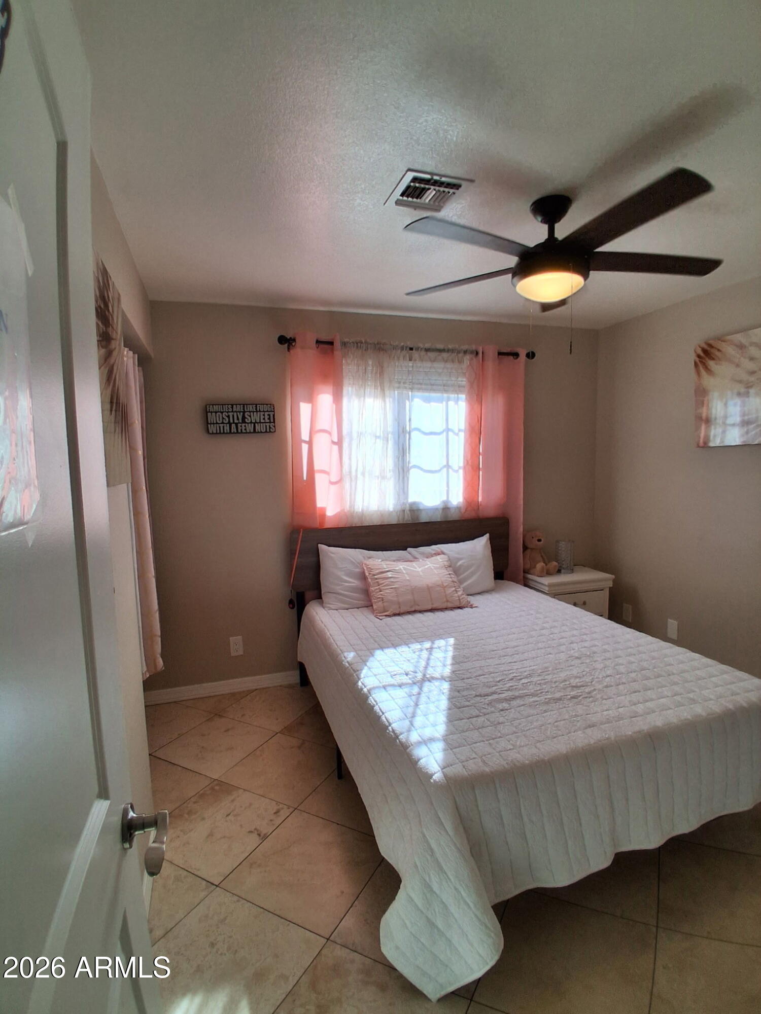 3218 E CAPITAN DREYFUS Avenue