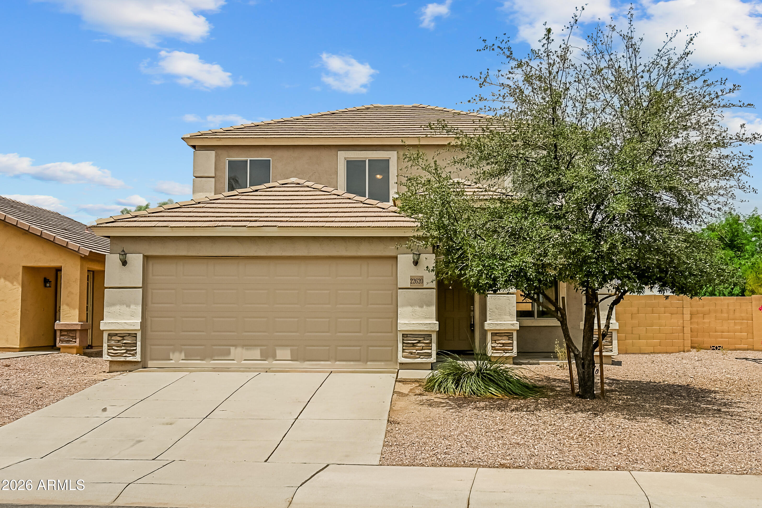 Photo 1 of 32 — 22620 W YAVAPAI Street, Buckeye, AZ 85326